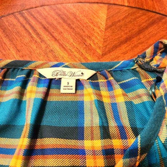 Pioneer Woman Lace Up Blouse - Picture 5 of 8